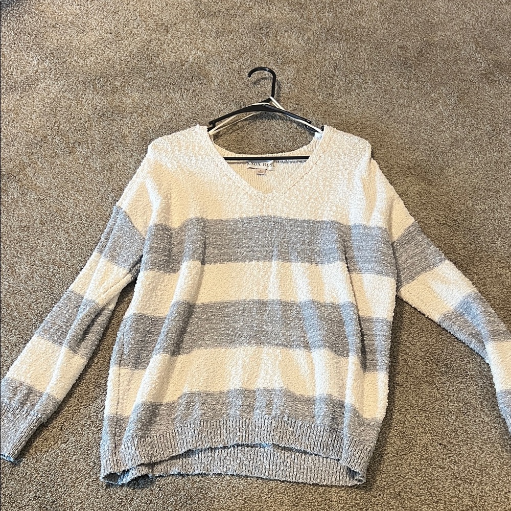 Knox Rose V-Neck Sweater - Gray and Cream Stripes